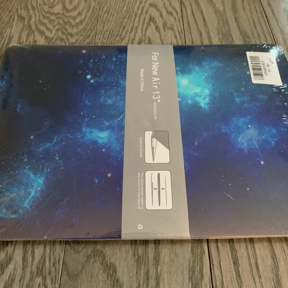 MacBook Case💙✨ - Picture 3 of 4
